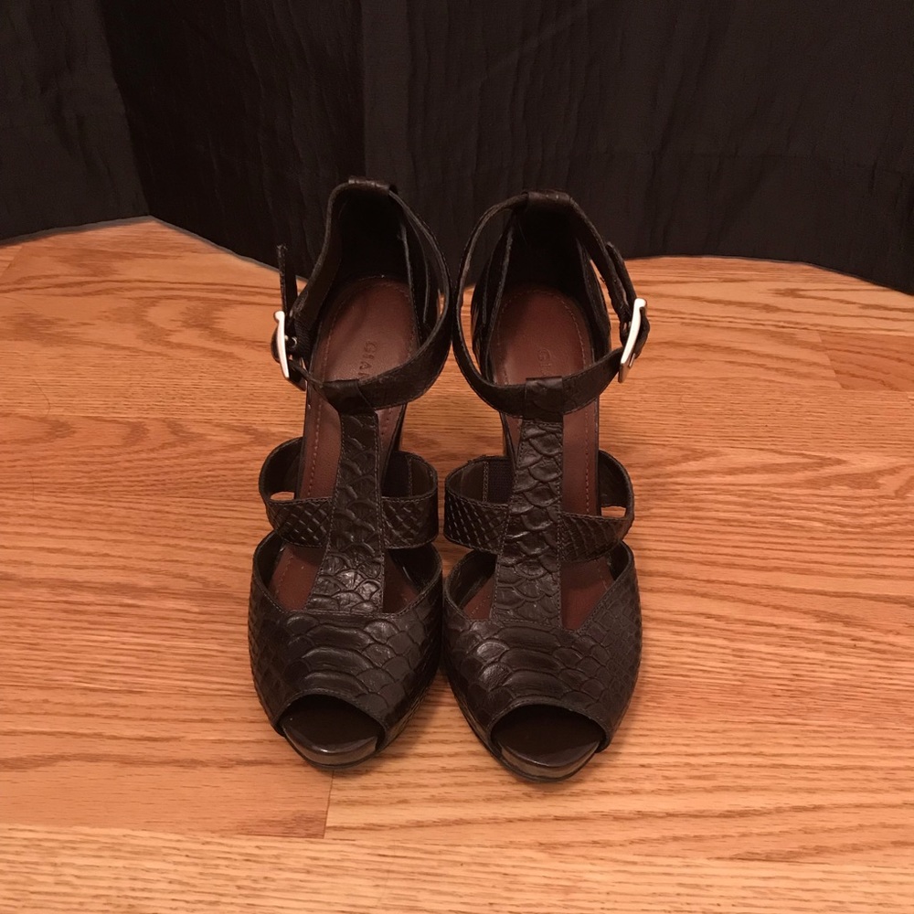 Gianni Bini brown block heels sz. 7